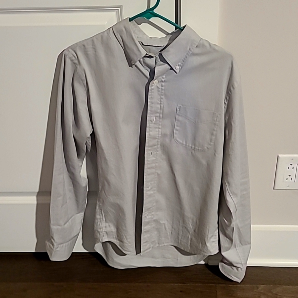 Buck Mason slim fit long sleeve button down, size M in grey